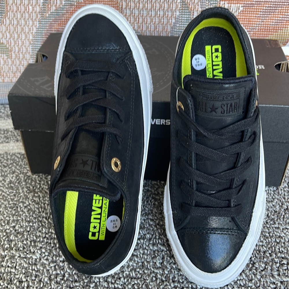 Converse WMNS Chuck Taylor All Stars ll OX 555958C BLACK/BLACK/WHITE Sneakers - Picture 13 of 16